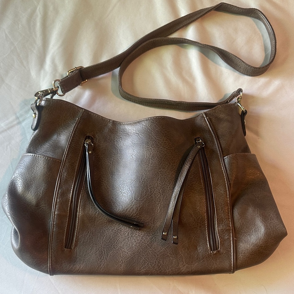 Elegant Brown Shoulder Bag